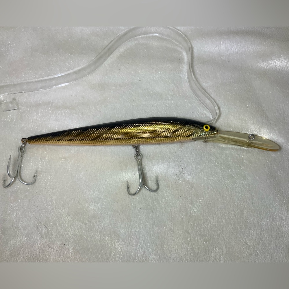 Vintage REBEL Floater DR2402 Fishing Lure.  Gold 7”